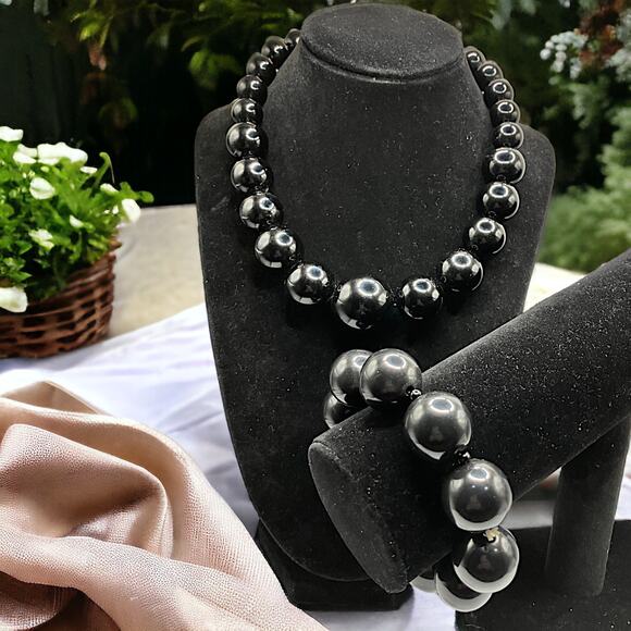 Black Gradation Beaded 19" Necklace and 1 Size 3.5" Bracelet Set! - Picture 1 of 16